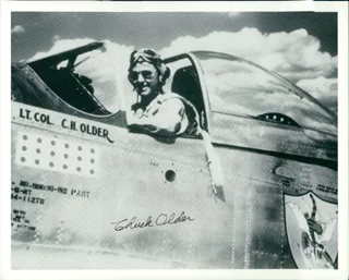 Chuck Older autograph