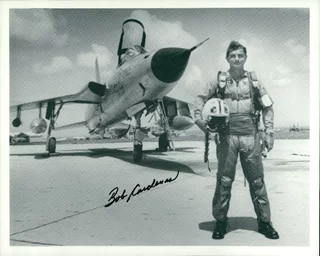 Bob Cardenas autograph