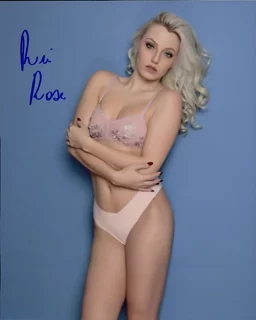 Ria Rose autograph