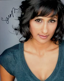 Sarayu Blue autograph