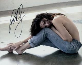Ruby Modine autograph