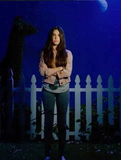 Clara Mamet autograph