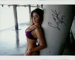 Sierra Nowak autograph