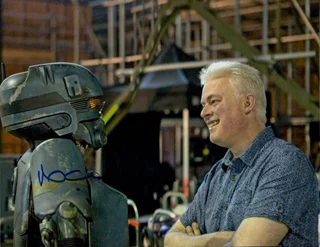 Neal Scanlan autograph