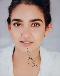 Geraldine Viswanathan autograph