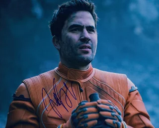 Ignacio Serricchio autograph