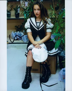 Gideon Adlon autograph