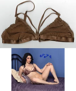 Bella Burke autograph