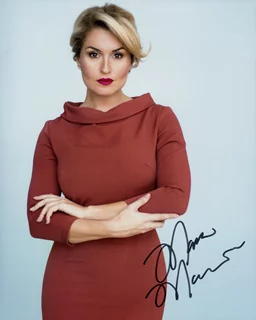 Mara Marini autograph
