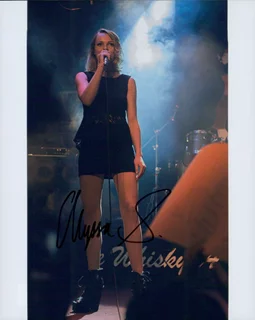 Alyssa Elle Steinacker autograph