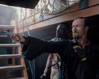 Toby Stephens autograph