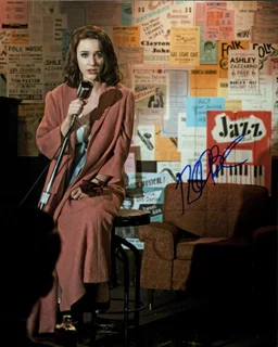 Rachel Brosnahan autograph