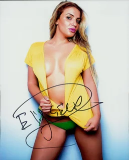 Elif Celik autograph