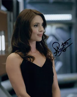 Amy Pemberton autograph