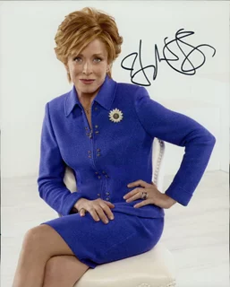 Holland Taylor autograph