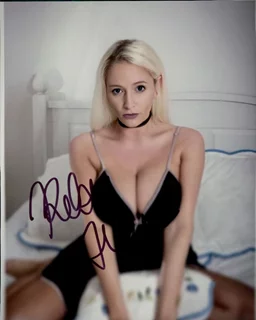 Kelsey Turner autograph