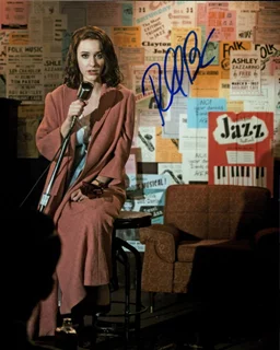 Rachel Brosnahan autograph