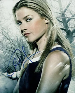 Ali Larter autograph
