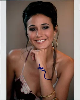 Emmanuelle Chriqui autograph