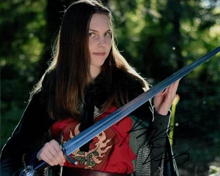 Kaitlyn Dias autograph