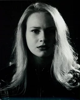 Rachelle Henry autograph