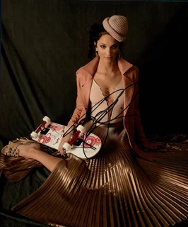 Ruby Modine autograph