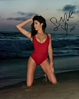 Sierra Nowak autograph