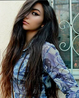 Kate Scott autograph