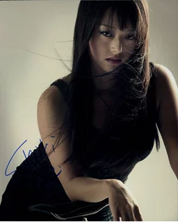 Kiki Sukezane autograph