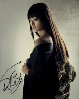 Kiki Sukezane autograph