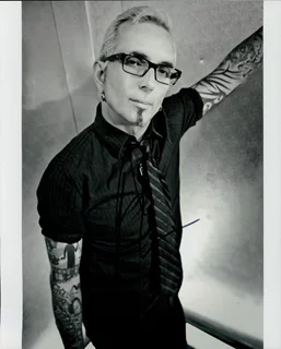 Art Alexakis autograph