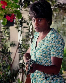 Adina Porter autograph