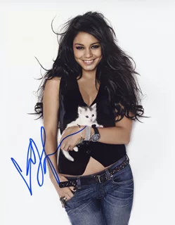 Vanessa Hudgens autograph