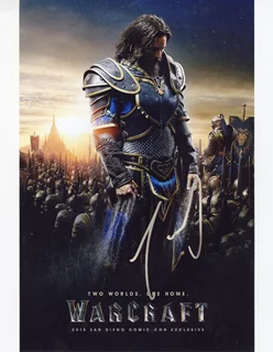 Travis Fimmel autograph