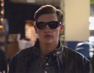 Tye Sheridan autograph