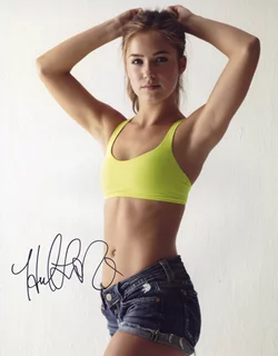 Haley Lu Richardson autograph