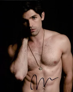 Justin Gaston autograph