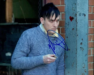 Robin Lord Taylor autograph