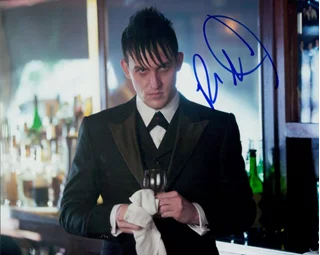 Robin Lord Taylor autograph