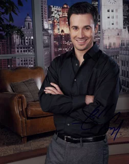 Freddie Prinze, Jr. autograph