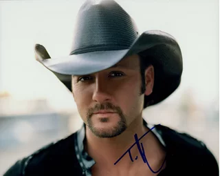 Tim McGraw autograph