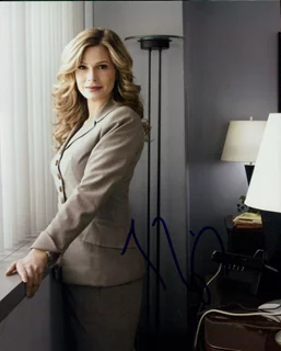 Kyra Sedgwick autograph