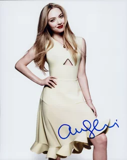 Amanda Seyfried autograph