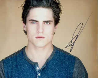 Daniel Covin autograph