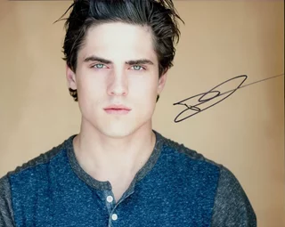 Daniel Covin autograph