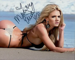 Marissa Everhart autograph