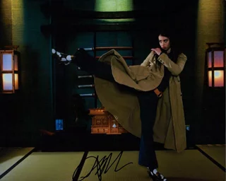 Amber Midthunder autograph