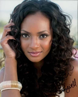 Joslyn Pennywell autograph