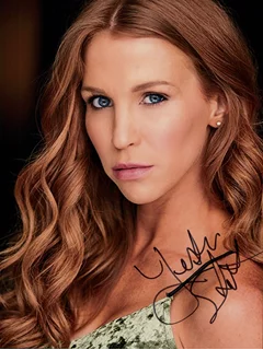 Leslie Stratton autograph