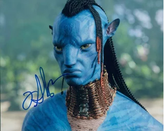 Laz Alonso autograph